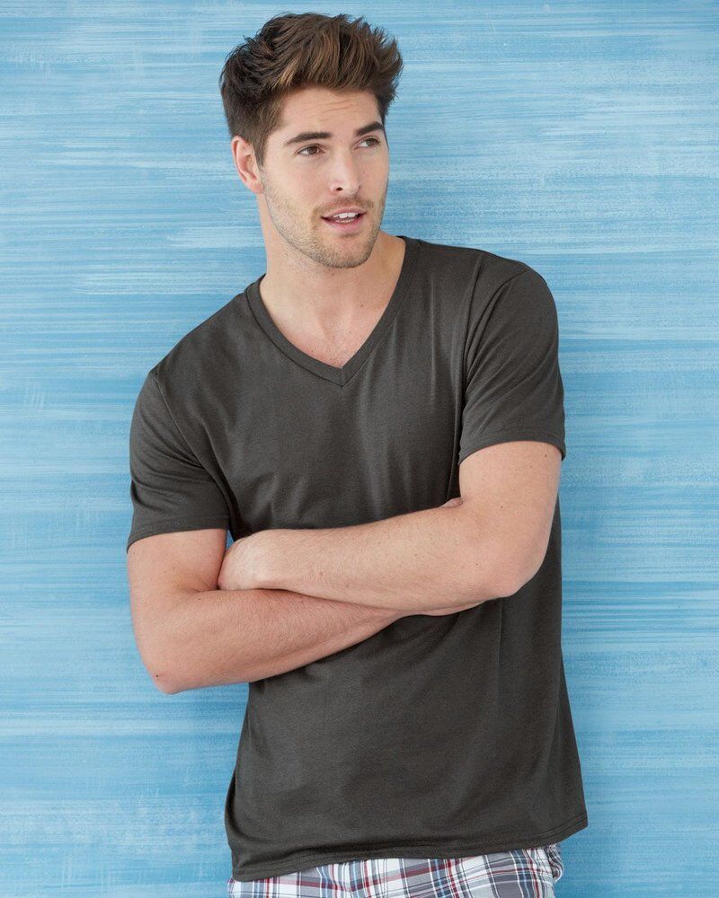 Softstyle® V-Neck T-Shirt Thumbnail